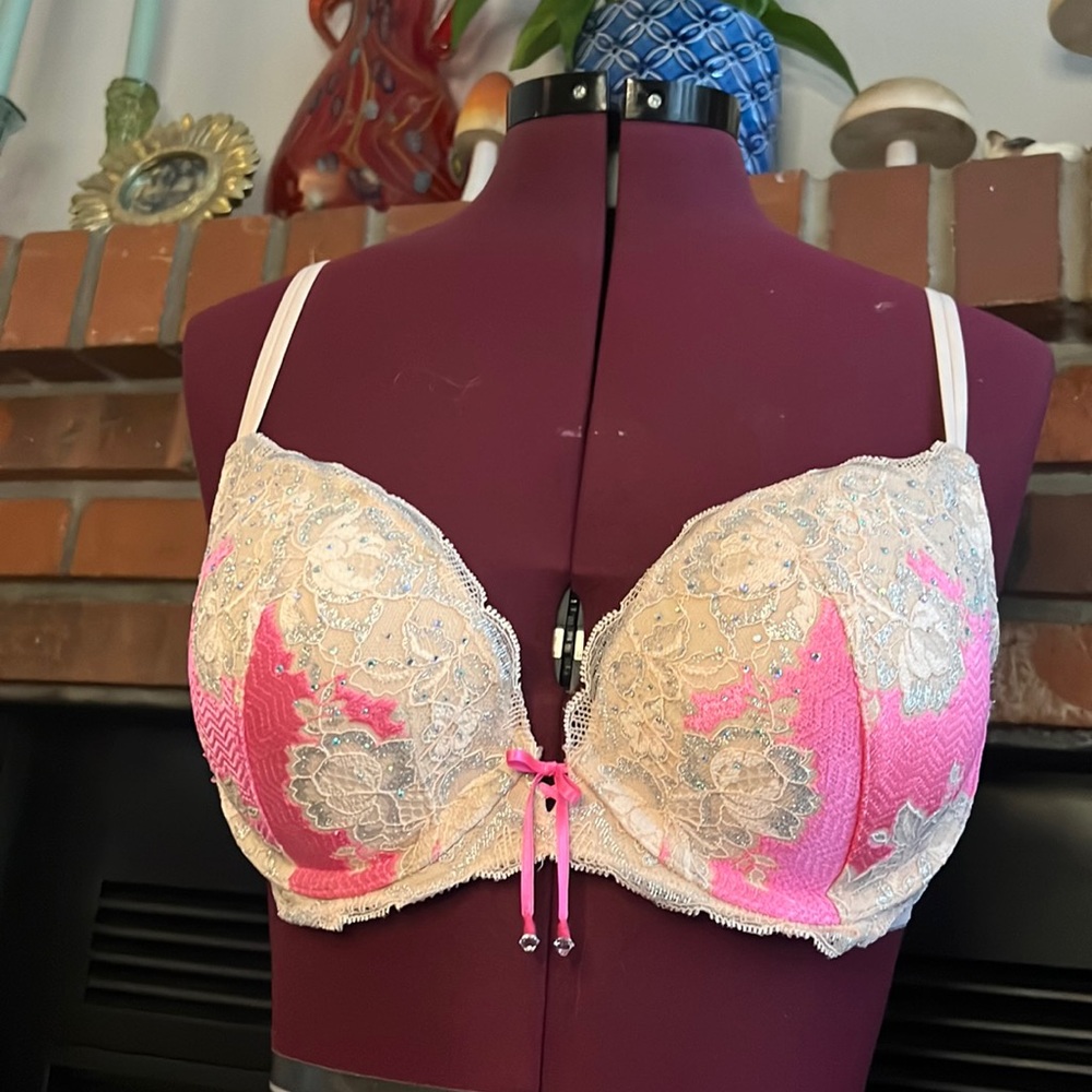 Victoria Secret Y2K VS Very Sexy Push-up bra crystal beading and lace  34D
